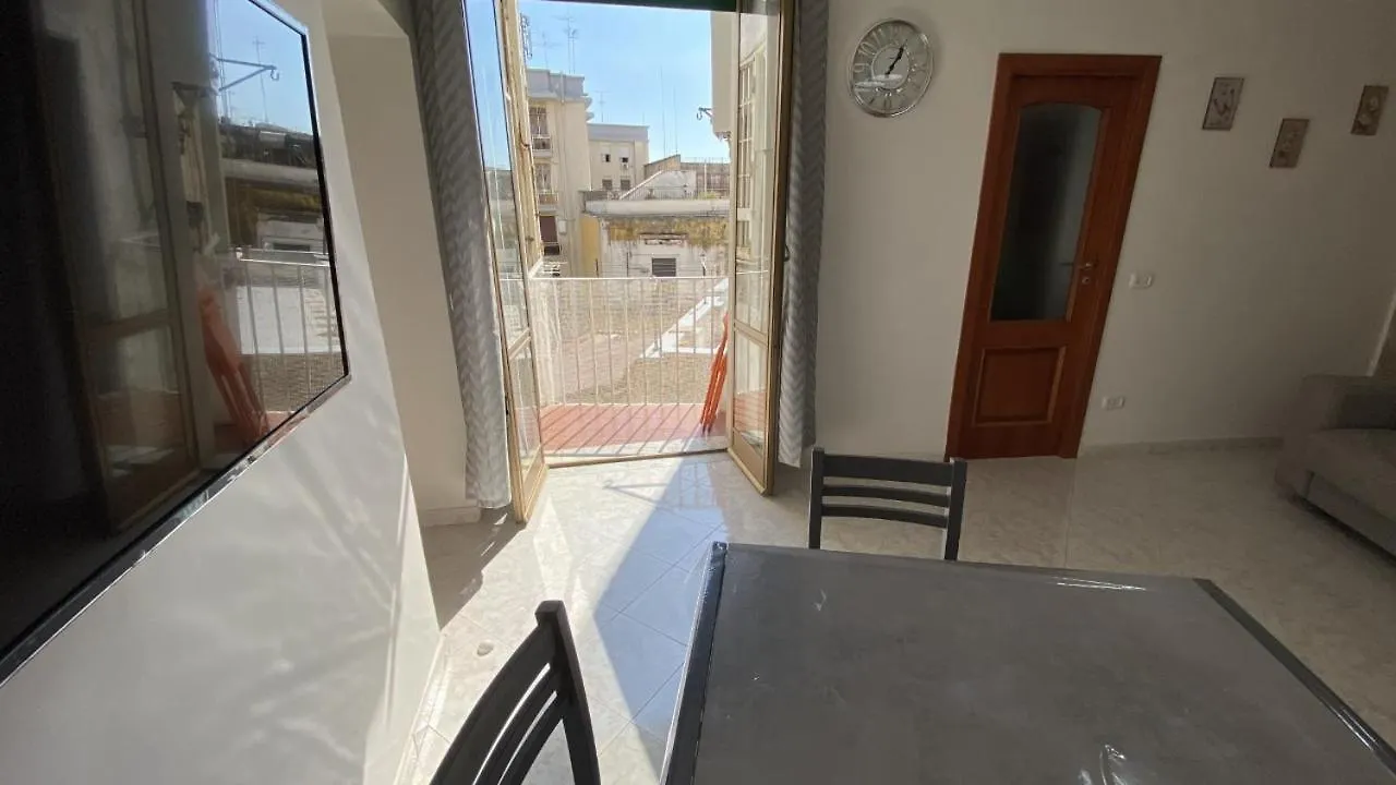 Апартаменты Sea&Sun Apartament Chiaia Неаполь